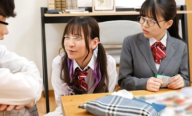 HUNTC-053 [学业偏差第一的瘦女孩和性爱偏差第一的骚女孩] 两个青梅竹马的异性朋友争夺我的小弟弟，并与有女朋友的我玩起了三人行！