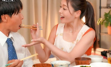 ROYD-171 Saya dimanjakan oleh isteri abang saya yang kecewa yang melarikan diri dari rumah, dan saya melakukan hubungan seks krim di dalam bilik studio kecil sambil lemas dalam rasa tidak bermoral. Mary Tachibana