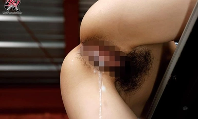 DAZD-196 不再有美丽女孩尚未发育成熟的阴道被校服打乱，大量浓稠的精液灌入她的体内！女孩的第一次快感让她高潮迭起，在 4 个小时的 Nakadashi 强奸中沦陷！