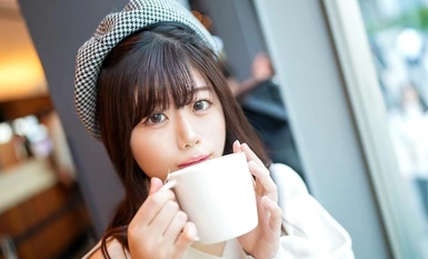 SIRO-5248 "Gusto kong parusahan mo ako ng husto..." Lumilitaw ang isang mahuhusay na babaeng estudyante sa kolehiyo na nag-aaral ng mabuti sa Faculty of Pharmacy! Isang malaswang babae na nawawala sa sarili kapag sinundot mo siya ng titi! Mangya