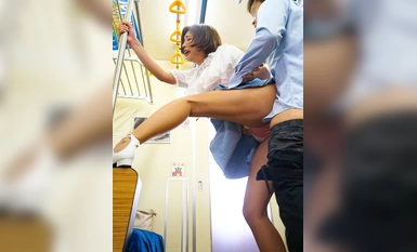 [モザイク破壊]FGEN-012 電車痴● 他の乗客がいてもお構いなし…たまたま乗り合わせた男と電車でヤる美女 240分4名