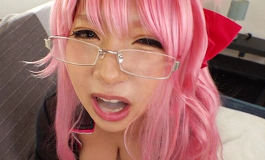 COSX-059 大人気レイヤーなっちGカップ ボディスーツからはみ出すフワトロおっぱいを堪能しながらコスパコ中出し撮影会