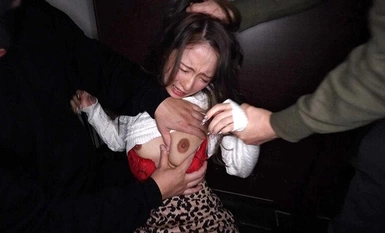 YMRK-022 一群殘暴的強暴犯針對獨居女大學生，強行進入她們的家中，並強迫受害者A發生性行為。