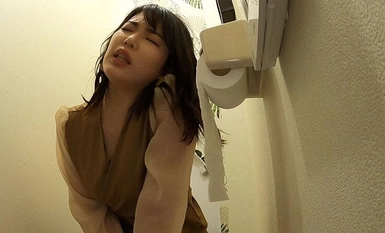 PYM-474 Melancap Kencing di Tandas Wanita Video bocor mengenai wanita sesat sedang diintai