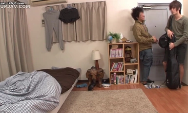 [Mozek musnah] HUNTA-106 Saya mengambil seorang wanita telanjang di hadapan pintu masuk hari ini. Apabila saya pulang dari kerja sambilan saya, terdapat seorang wanita berbogel di lorong apartmen saya! Dan payudara besar! Rupa-rupanya dia telah dikurung o