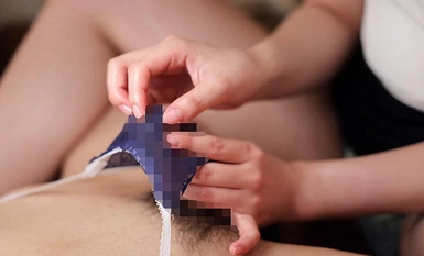 DVMM-091 "Saya gembira anda datang lagi..." Teknik indah yang hampir tidak menyentuh batang! Seorang wanita berbadan besar yang membuat lelaki pengsan kesakitan dengan urutan pangkal pahanya yang menggoda akhirnya dapat melakukan hubungan seks m