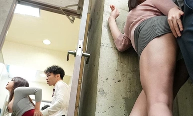 SW-946 ที่งานรวมตัวในชั้นเรียน ฉันมีเซ็กส์กับรักแรกของฉันที่โตมาเป็นผู้หญิงที่แต่งงานแล้วอีโรติก! ฉันได้รับเชิญไปที่โถงทางเดิน ห้องน้ำ และบ้านสามีของฉัน ตอนที่เขาออกไปพร้อมกับกางเกงในที่ไม่มีการป้องกันของเธอ และฉันก็โชคดีที่มีเซ็กส์ได้!