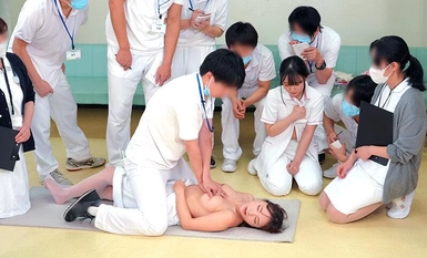 SVSHA-012羞耻护理学校实践2024年，学生在男女生全裸互捐的情况下，进行高质量的实践技能教学。