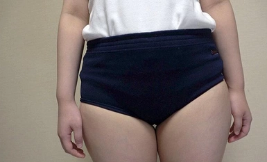 OKB-159 日々樹梨花 ムチムチ美尻 神ブルマ 美少女やぽっちゃり娘らにピチピチブルマ＆体操着を着せ、ハミパン、ムレムレワレメを毛穴まで見えるほどの超ドアップ接写！さらに尻コキ、着衣お漏らし放尿やブルマぶっかけ等ブルマ好きに送る完全着衣フェチAV