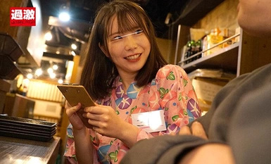 Ang NHDTB-904 Part-time na batang babae 15 ay nasasabik habang nagsisilbi sa mga customer na namumula ang mukha