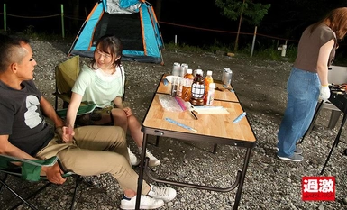 NHDTB-862 ちっこい彼女の妹が…スカートの中でこっそり生ハメ逆NTR 女がいるのにドプドプ連続中出し野外Ver.