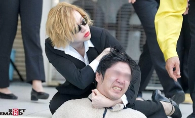 SDDE-723 ドキュメント ボディガード（ヌキあり）に守られしゼツリン大富豪