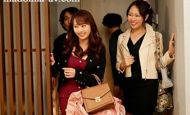 [Mosaic Destruction] JUQ-689 ฉันได้รับเชิญจากเพื่อนแม่ให้ใช้แอปที่ตรงกัน และฉันก็ร่วมกันทำให้ 'คนโปรดที่อายุน้อยกว่า' ของฉันเชื่องอย่างไพเราะ มาริน่า ชิราอิชิ