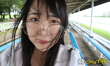 SLN-011 不那么干净 这个女孩的胸部总是藏起来，有 65 I 罩杯 Yuri Aise，21 岁，游泳学校教练。