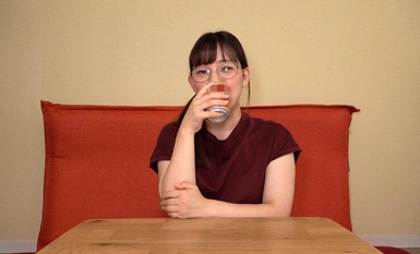 RPIN-081 一个清醒、可爱又变态的女人，一喝酒就想舔男人的肛门 醉酒后，她崩溃了，变成了一个彻头彻尾的婊子，像疯子一样吮吸男人的鸡巴并和他做爱。