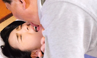 MMMB-117 - "我永远不能告诉我丈夫"--丑陋的通奸公公多次让妻子射精并使其怀孕 4 小时 4