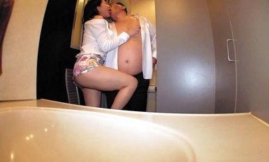 [モザイク破壊]KATU-074 乳首びんびんどすけべスナックママ 爆乳でか尻で漢を虜にするパイパン肉食痴女