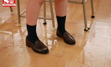 SONE-147 มันออกมา มันออกมา มันออกมา... เอ่อ.. กลั้นปัสสาวะไม่อยู่ครั้งใหญ่ไม่หยุด ... การสำเร็จความใคร่สุดน่าอับอายครั้งแรก Maru Mita