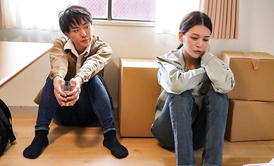 NKKD-330 Crying and jickeying NTR 故事讲述的是一个打工妹听说丈夫要去外地工作，她哭着和丈夫做爱，直到他退休的那一天 Mary Tachibana