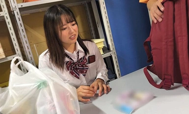 STSK-117 在商店行窃的女孩 A 2