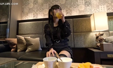 FC2-PPV-4364209 Mio（19）可愛的巨乳JD的第一個肛門滲透視頻主要故事和另一個角度。她的聲音、臉、胸部都很可愛，但讓我們來看看從頭到尾最可愛的肛門插入。