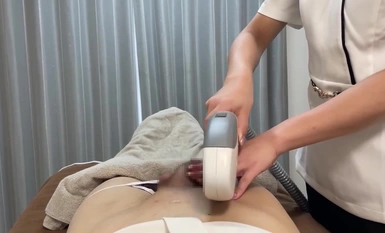 FC2-PPV-4360323 [ร้านสุขภาพ VIO Hair Removal] ตอนที่ฉันต้องทนทุกข์ทรมานจากความเจ็บปวดจากการผ่าตัดด้วยแสง ฉันทาน้ำมันที่ให้ความชุ่มชื้นจำนวนมาก และอวัยวะเพศชายที่แข็งตัวซึ่งฉันไม่สามารถยืนได้อีกต่อไปก็ได้รับการรักษาตามธรรมชาติ - - 04