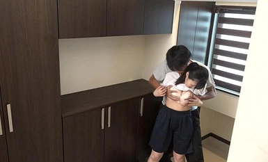 PARATHD-3927 Suzuka-chan Kelab Bola Keranjang Tahun 3 Pelajar perempuan dalam perjalanan pulang dari aktiviti kelab yang diikuti, dipaksa masuk ke pintu masuk, dan dirogol di dalam.