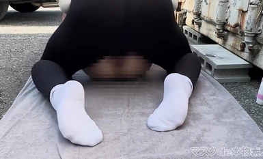 FC2-PPV-4360814 半年前まで。。。これが超絶人気者の野外露出。。。『完全顔出し』、経験極浅の18歳。 〜金は野外露出で返します〜。あの超絶人気者登場