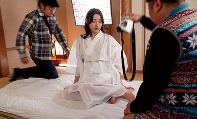 [モザイク破壊]NKKD-298 家計の為に仕方無く…ヌ～ドモデルをやらされた妻…… 森沢かな