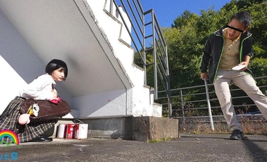 SORA-522 通奸追踪 上学路上的通奸！别舔我我代表全世界制裁了一个同性恋老师和一个无礼的小婊子！