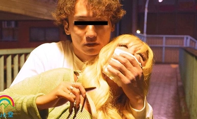 SORA-521 "你想砍死一个长得很厚脸皮的女孩吗？"安眠药绑架了他们在闹市区看到的一个女孩，如果她反抗，他们就反复扇她耳光，直到她哭泣，让她明白！半黑帮组织 Ranhana