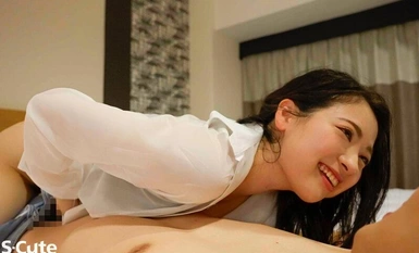 SQTE-533 Kecantikan seperti wanita tiba-tiba berubah 180 darjah semasa hubungan seks. Klimaks yang hebat dengan seks menjerit! ! Emi Imai