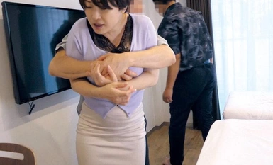 EMBZ-296 [家庭主妇的性现场经历] 真实记录！真实文件情况 - 有理由私通的已婚妇女 档案 #2