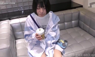 FC2-PPV-4358146 *這是最後一次[露臉/無]安全釋放！在中國很受歡迎的阿野醬coser。充分玩弄她透明的年輕身體，在她緊緻的陰戶中給她強烈的體內射精，宣布當她懷孕回家時，一切都會結束。 。 。