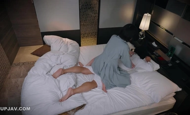 FC2-PPV-4352478 3/30まで限定500pt!【熟女・猥褻】出張マッサージのおばさんにチンコ見せつけて喜ばしてやった。※無修正・生中出し＋口内射精。