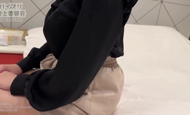 FC2-PPV-4340183 *限定版 [两张照片之间的 Paizuri] 18 岁的女孩准备首次亮相，成为日本比基尼模特（gradol），她用最顶级的啜饮技术挤压她！