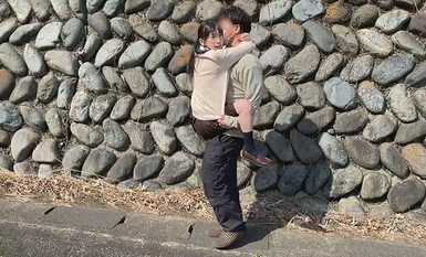 [Kemusnahan Mozek] SUN-056 Pendedahan Ekiben Saya Suka SEX Peluk! ! Pampan gadis kecil dengan faraj yang dicukur!