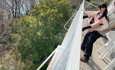 [Kemusnahan Mozek] SUN-056 Pendedahan Ekiben Saya Suka SEX Peluk! ! Pampan gadis kecil dengan faraj yang dicukur!