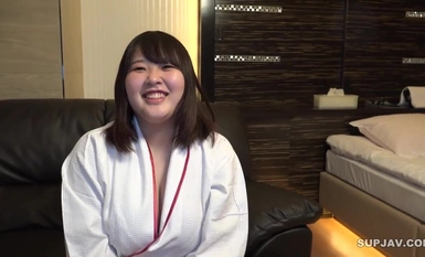 FC2-PPV-4342838 ★Penampilan★Amatur datang untuk melakukan perkara nakal! Kes #36 Dalam kes Manami (24), payudara super besar J-cup dan areola besar dari kawasan luar bandar Kansai [Bonus termasuk]