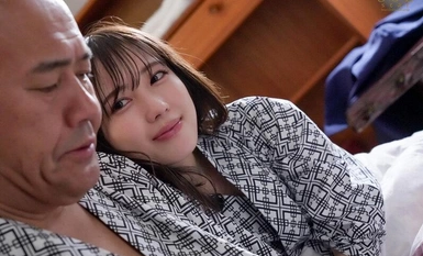 START-039 출장지 온천 료칸에서 부하 신입사원과 뜻밖의 동침 순진무구한 유혹 역NTR 오미나토 요츠바