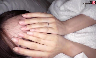 SDNM-433 Yui Hiiragi, 32 tuổi, một chuyên gia thẩm mỹ ủ rũ và dâm dục, nghiêm túc trong công việc và tình dục, đồng thời có ham muốn tình dục mạnh mẽ. Chương 2: Chuyện qua đêm 1 đêm 2 ngày bắt đầu bằng tình dục vào ban đêm.