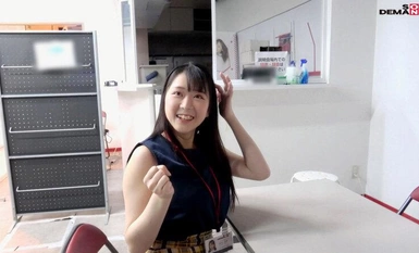 SHYN-181 마블링이 벌집처럼 많은 벌집형 쌍꺼풀의 마른 체형 대표 21살은 예상보다 더 큰 H컵 SOD 여직원 알몸이 되는 것이 더 부끄럽다! 탈의 캔BOX 야구 주먹 미디어사업부 중도 1년차 요네나이 미화