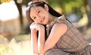 [马赛克破坏] MGOLD-023 新人若叶月美偶像毕业照 G罩杯大胸AV一脱下就像凹版画一样登场。