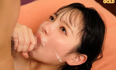 [马赛克破坏] MGOLD-023 新人若叶月美偶像毕业照 G罩杯大胸AV一脱下就像凹版画一样登场。