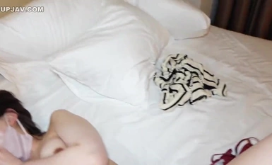 FC2-PPV-4352690 在一款名为 Pez 的应用程序上，一位从未谈过恋爱的女性，是一位零经验的处女。她说，"我觉得这个软件可能还不错，毕竟我是个处女。"她说，"我觉得这个软件可能还不错，毕竟我是个处女！我觉得这个应用程序可能还不错...