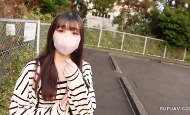 FC2-PPV-4352690 在一款名为 Pez 的应用程序上，一位从未谈过恋爱的女性，是一位零经验的处女。她说，"我觉得这个软件可能还不错，毕竟我是个处女。"她说，"我觉得这个软件可能还不错，毕竟我是个处女！我觉得这个应用程序可能还不错...