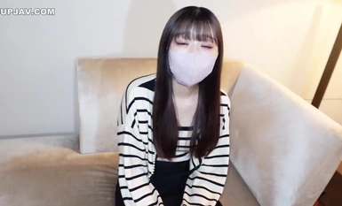 FC2-PPV-4352690 在一款名为 Pez 的应用程序上，一位从未谈过恋爱的女性，是一位零经验的处女。她说，"我觉得这个软件可能还不错，毕竟我是个处女。"她说，"我觉得这个软件可能还不错，毕竟我是个处女！我觉得这个应用程序可能还不错...