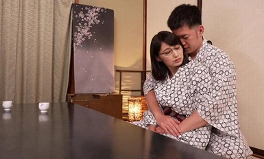 MOND-267 Nữ sếp trong mơ của tôi và Hitomi Honda