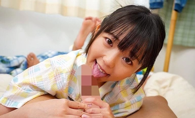 UMSO-540 逃家女孩的淘气举动："谢谢你，老人家！谢谢你让我住在这里，我会为你做点好事的"。