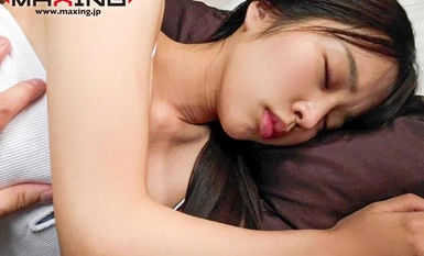 [马赛克破坏] MXGS-1325 我搭讪的女孩长得很可爱，但其实是个时髦的小婊子，她被反向强奸和挤压，就像色情漫画《新井莉玛》里的情节一样。